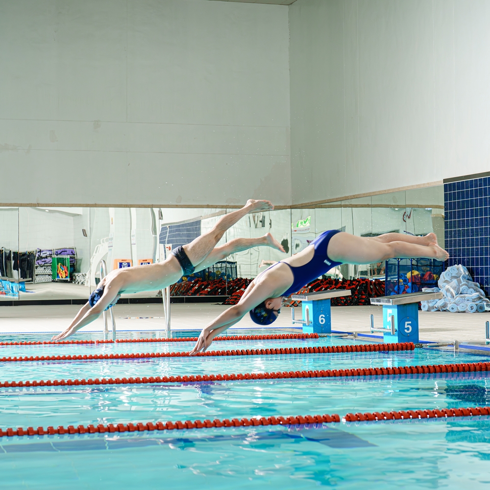 G-Culture#수영을 처음 배운 곳에서, 이제는 누군가의 첫 수영을 함께합니다 -김해시민스포츠센터 수영강사 정준희·박혜선